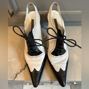 Ralph Lauren Collection SZ 9 black and white spectator sling back pumps